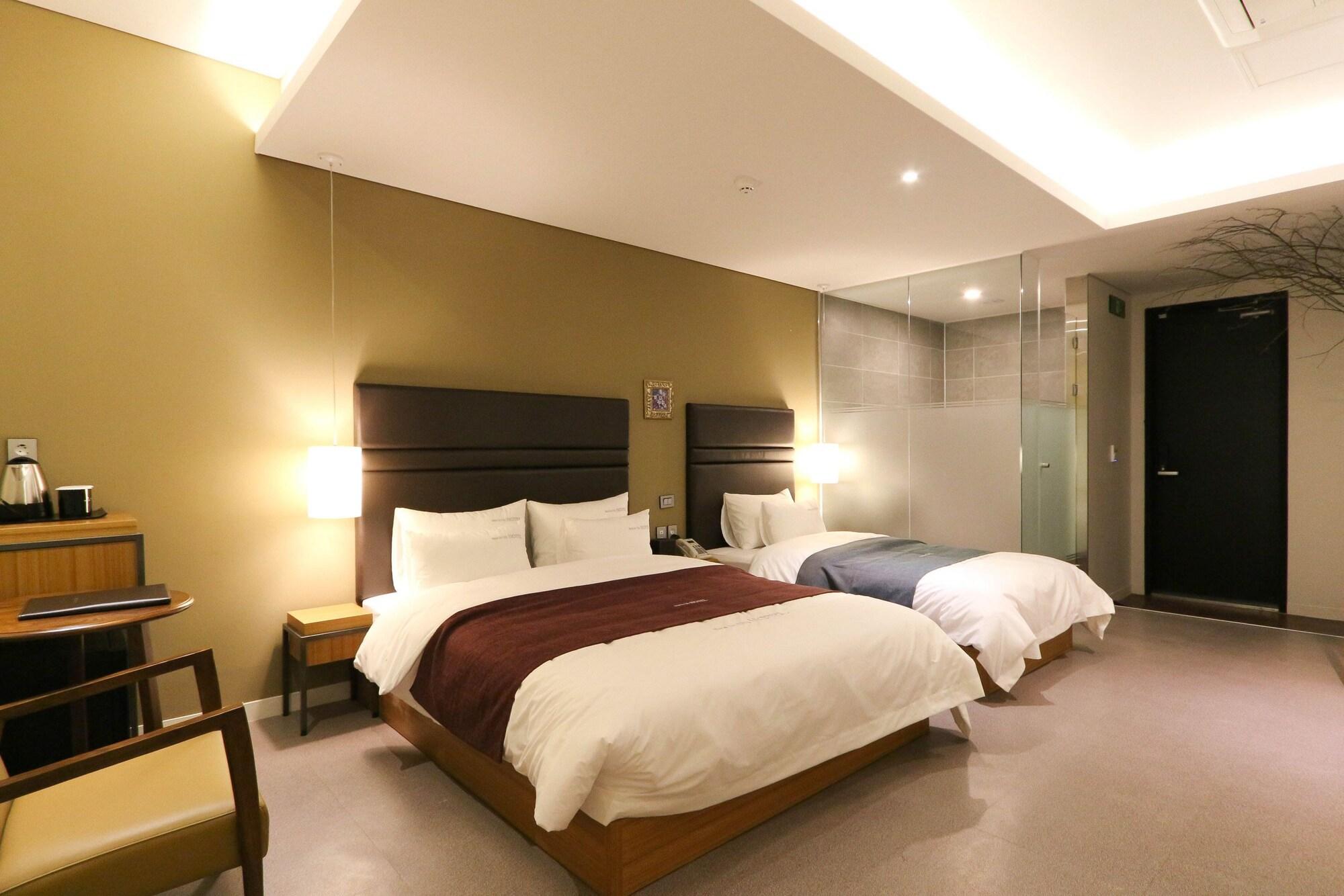 Best In City Hotel Пусан Экстерьер фото