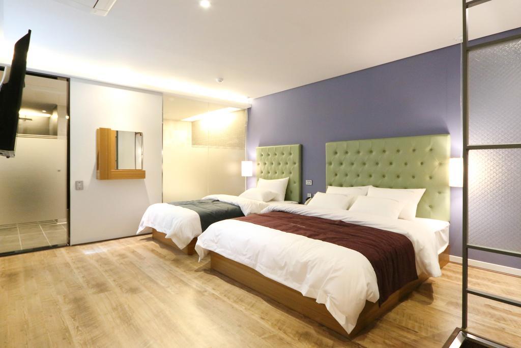 Best In City Hotel Пусан Экстерьер фото